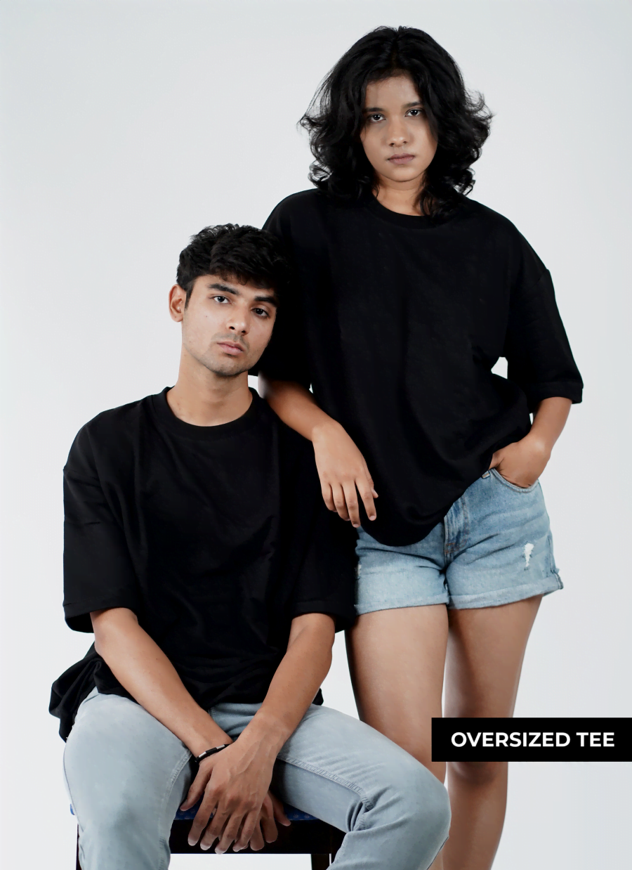 Black oversized tee