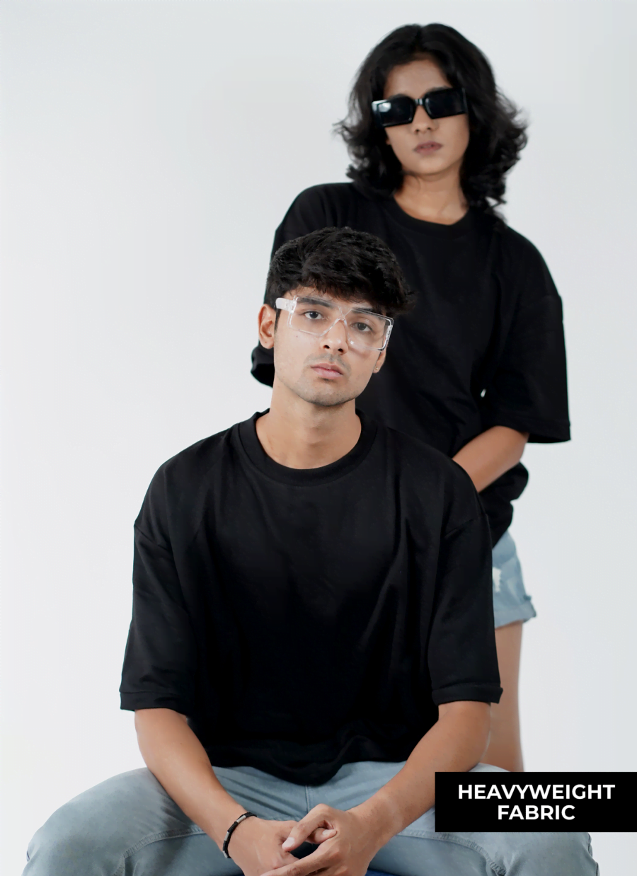 Black oversized tee